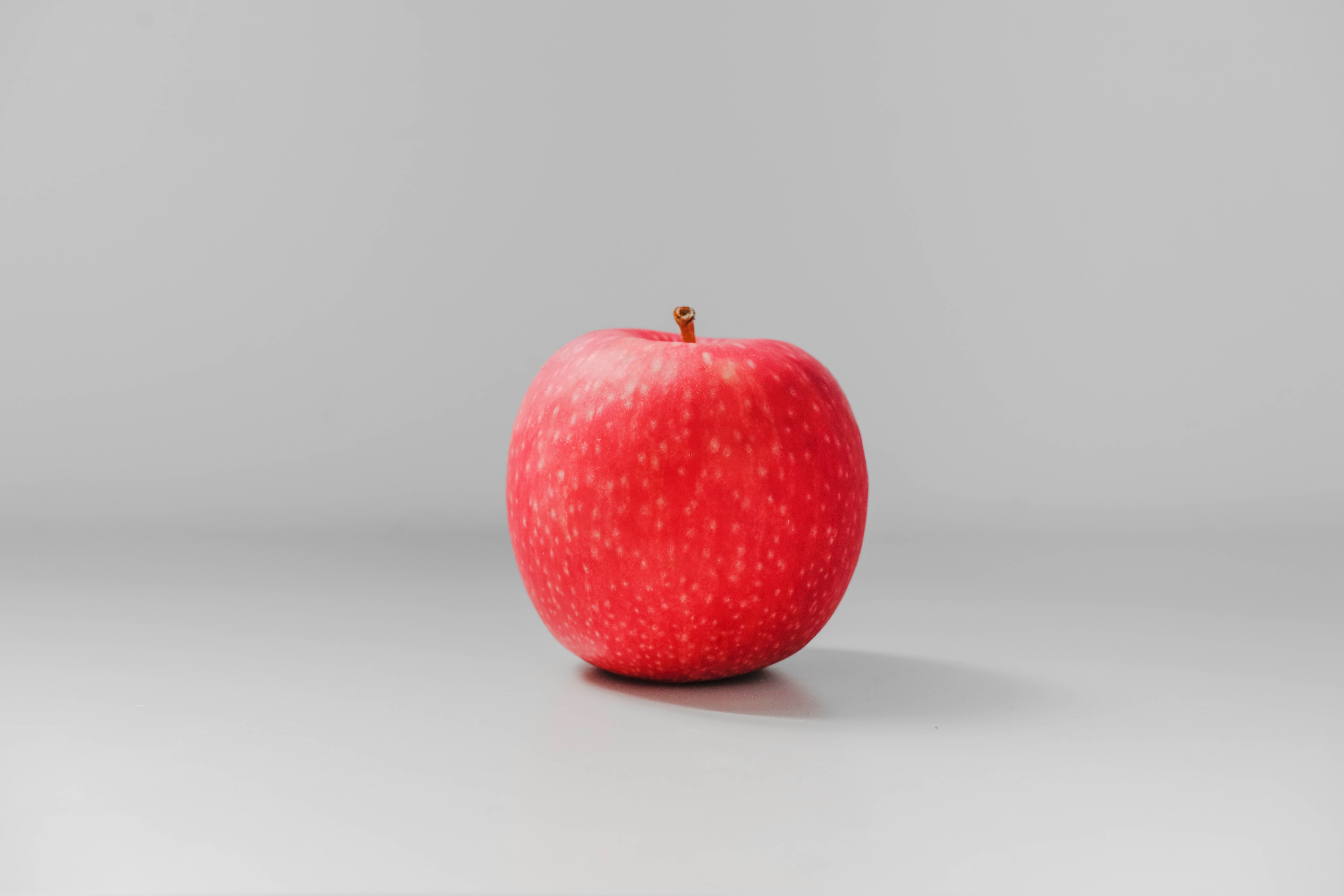 This apple just is red